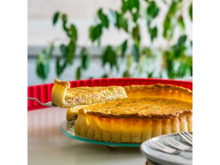 תבנית פאי מתפרקת Quiche dish עם תחתית זכוכית 26 ס”מ אדומה Coox