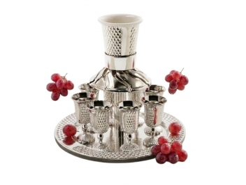 מחלק יין 8 כוסות מוכסף דגם מעויינים