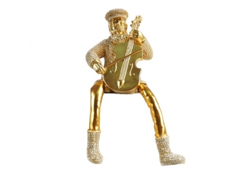 חסיד זהב יושב מנגן בצלו מעיל מנצנץ